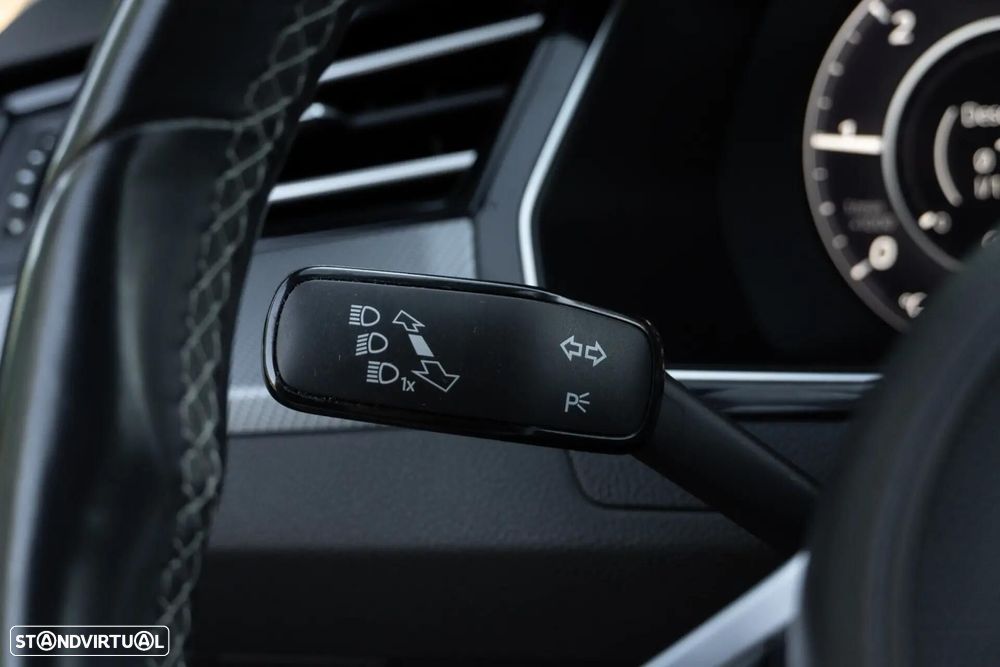 VW Arteon 2.0 TDI R-Line DSG - 43
