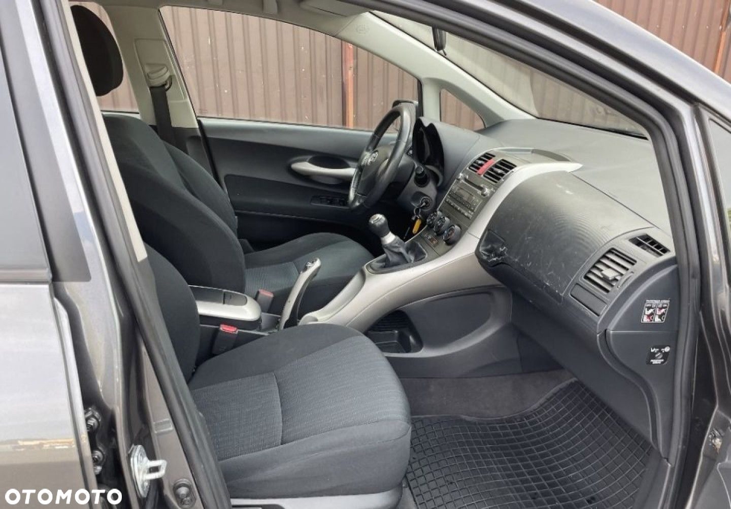 Toyota Auris - 10
