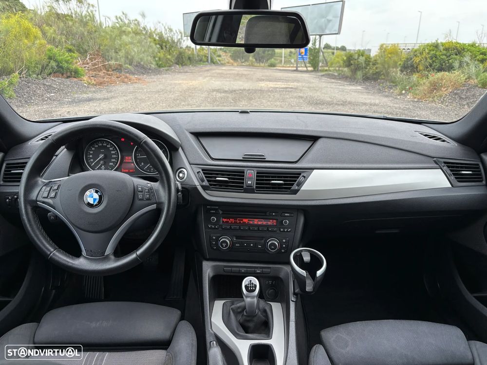 BMW X1 18 d sDrive - 4