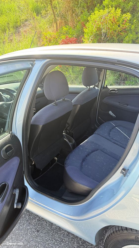 Peugeot 206 1.1 XR - 4