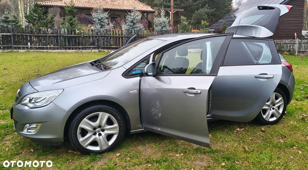 Opel Astra - 16