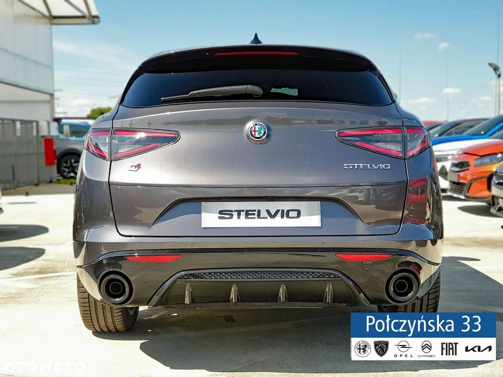 Alfa Romeo Stelvio - 7