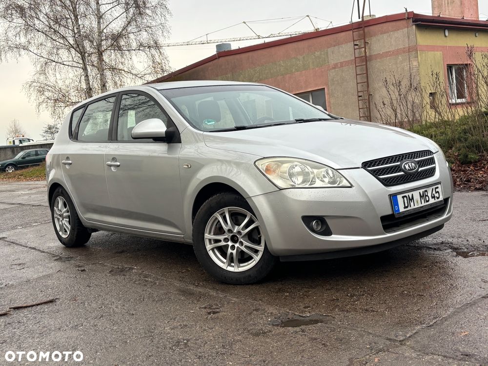 Kia Ceed 2.0 CVVT Spirit - 22