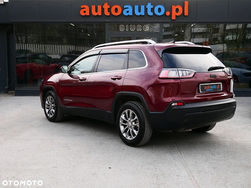 Jeep Cherokee - 19