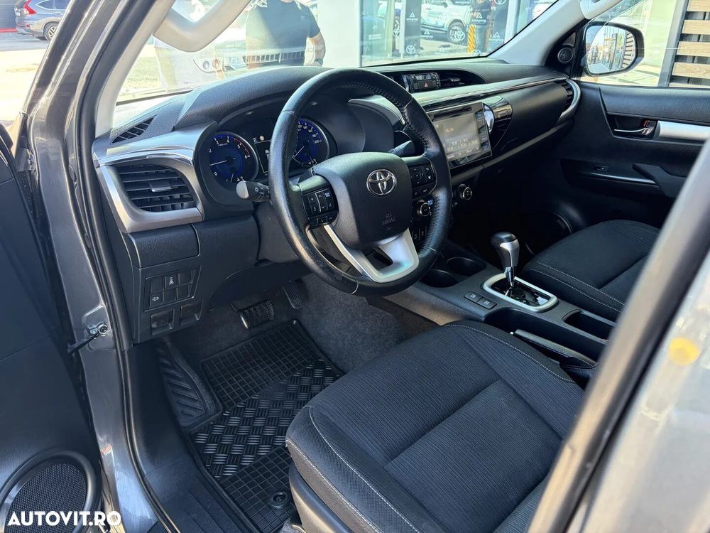 Toyota Hilux - 16
