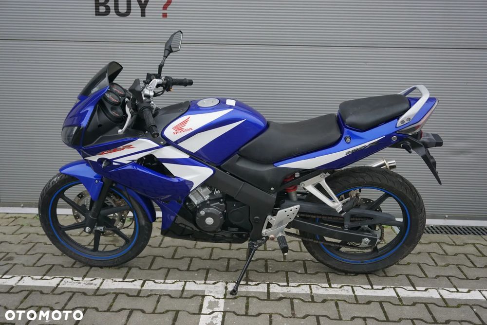 Honda CBR - 12
