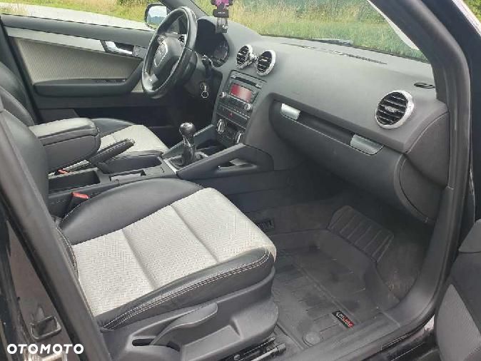 Audi A3 Sportback 2.0 TDI DPF Attraction - 7