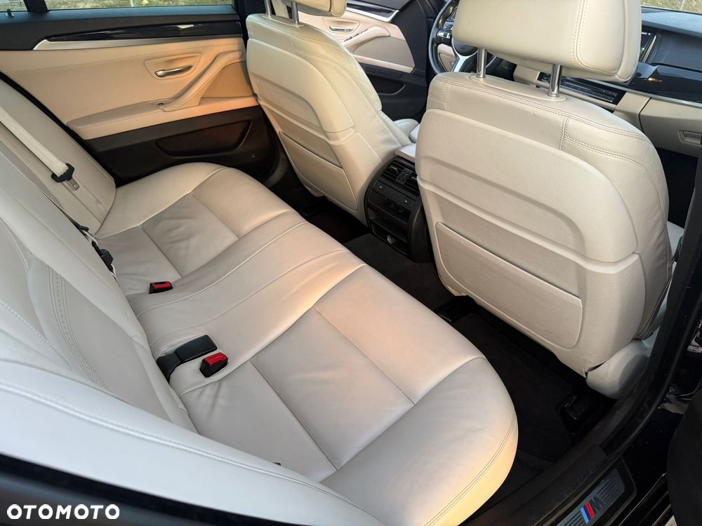 BMW Seria 5 535d xDrive - 15