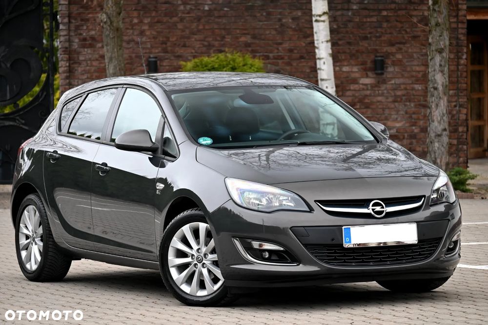 Opel Astra 1.4 T Cosmo S&S - 4