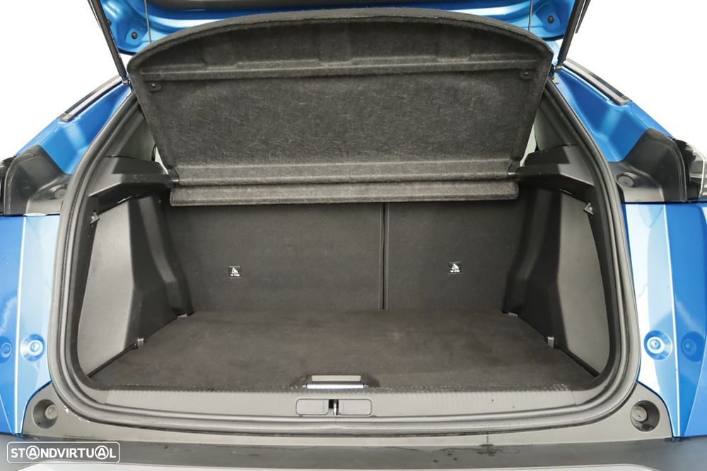 Peugeot 2008 1.2 PureTech Allure - 24