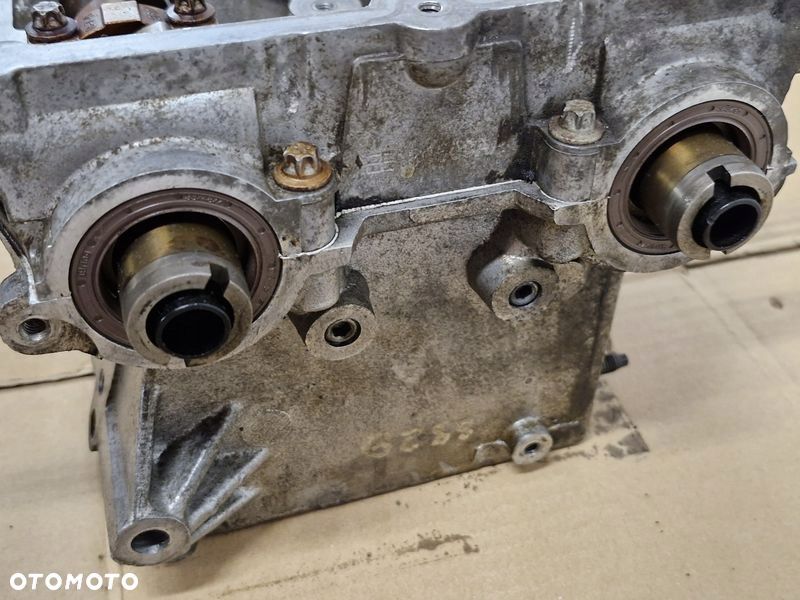 OPEL ZAFIRA B ASTRA H 1.8 B GŁOWICA SILNIKA WAŁKI 55568363 - 9