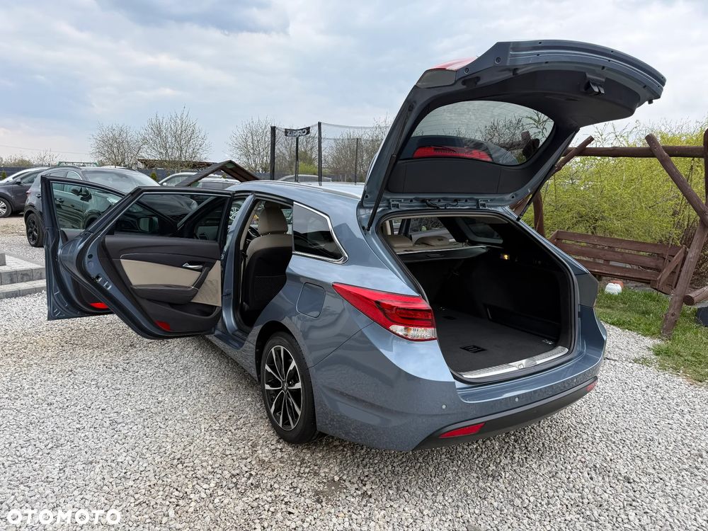 Hyundai i40 Kombi 1.7 CRDi Premium - 22