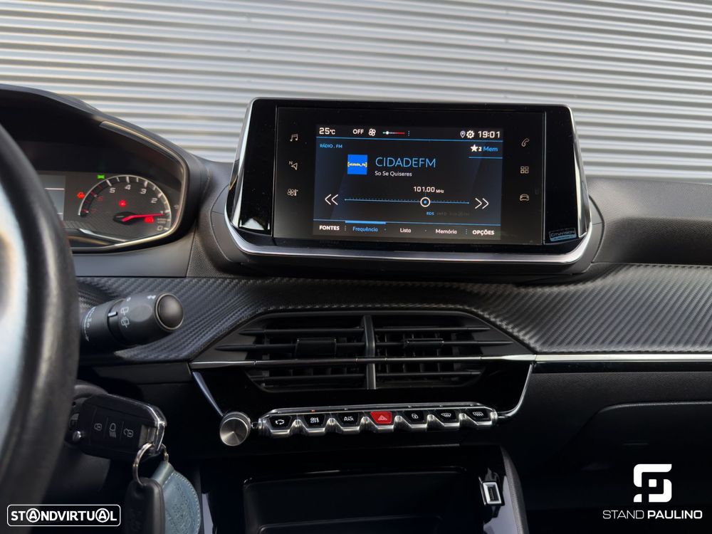 Peugeot 208 1.2 PureTech Active - 17
