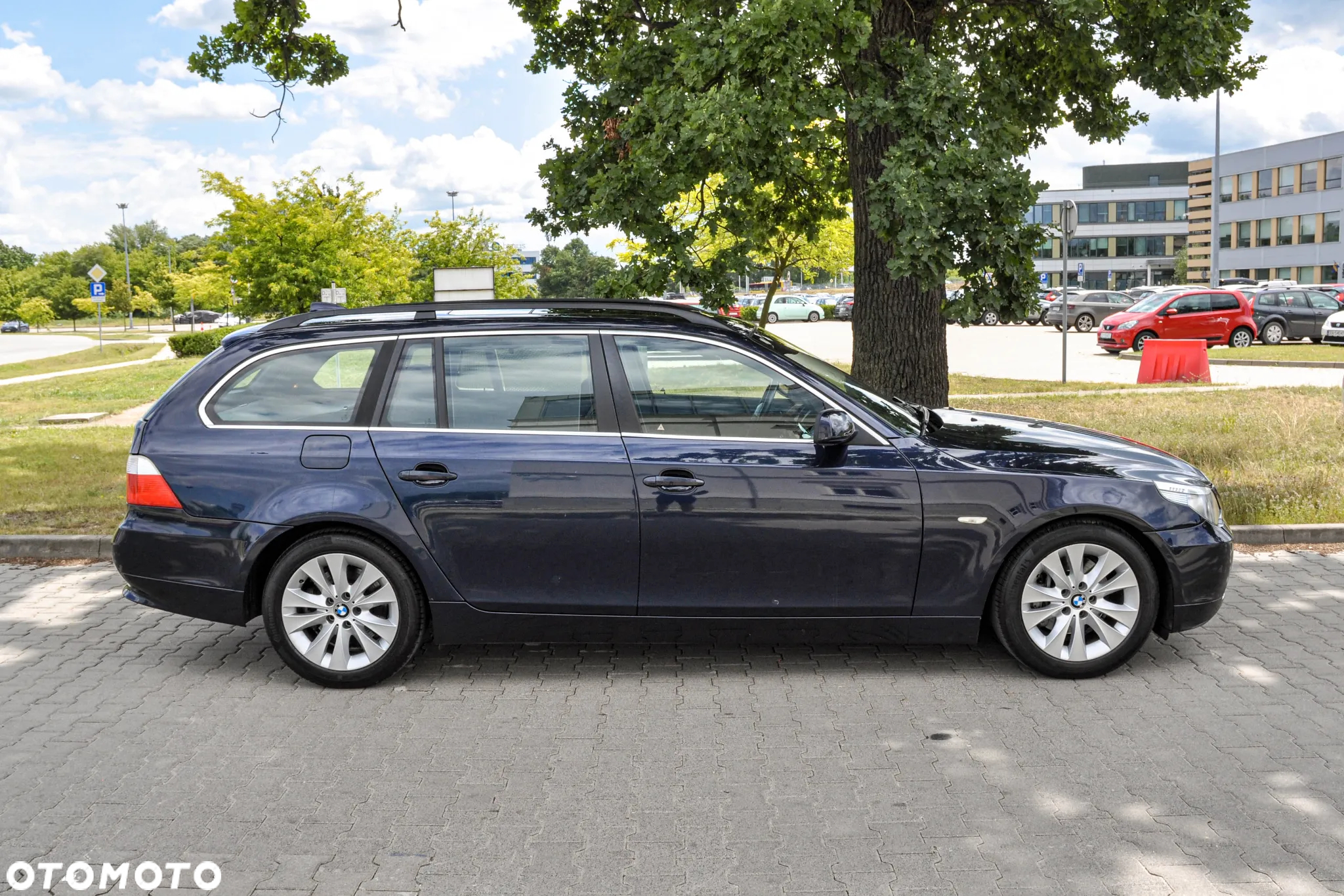 BMW Seria 5 530i Touring - 5