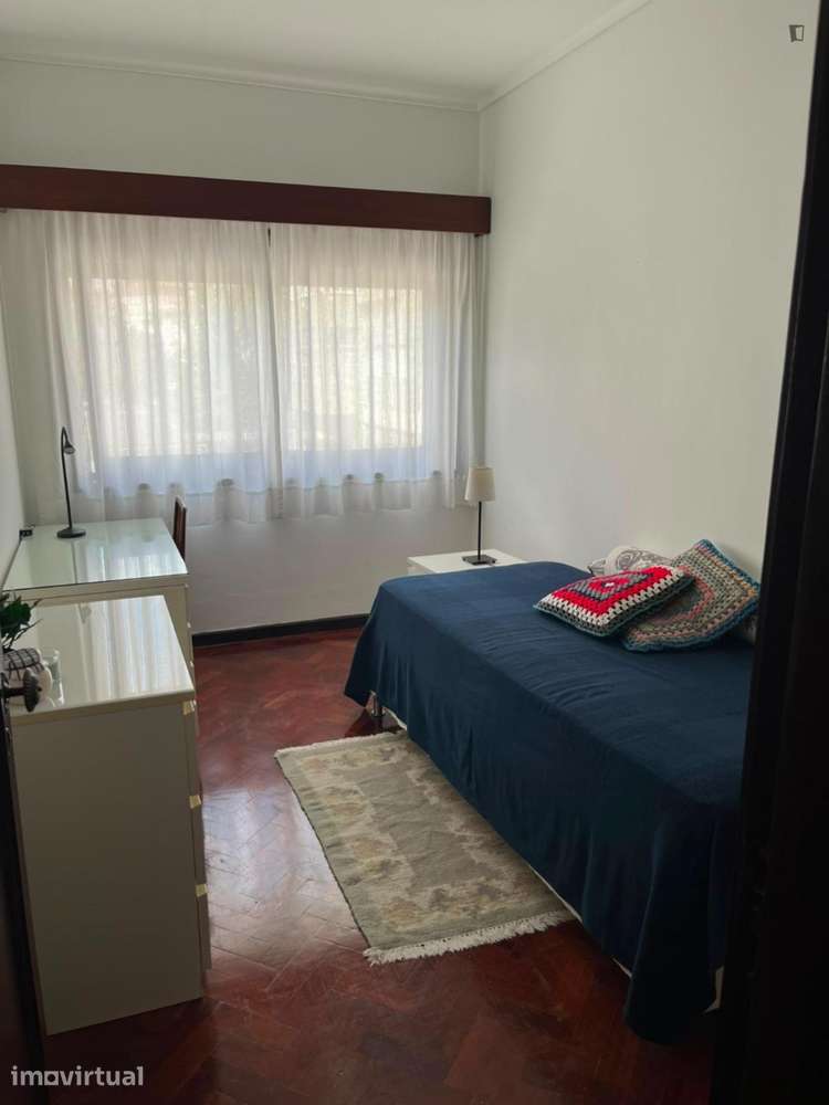 Quarto - localizado em Aveiro - Grande imagem: 2/8