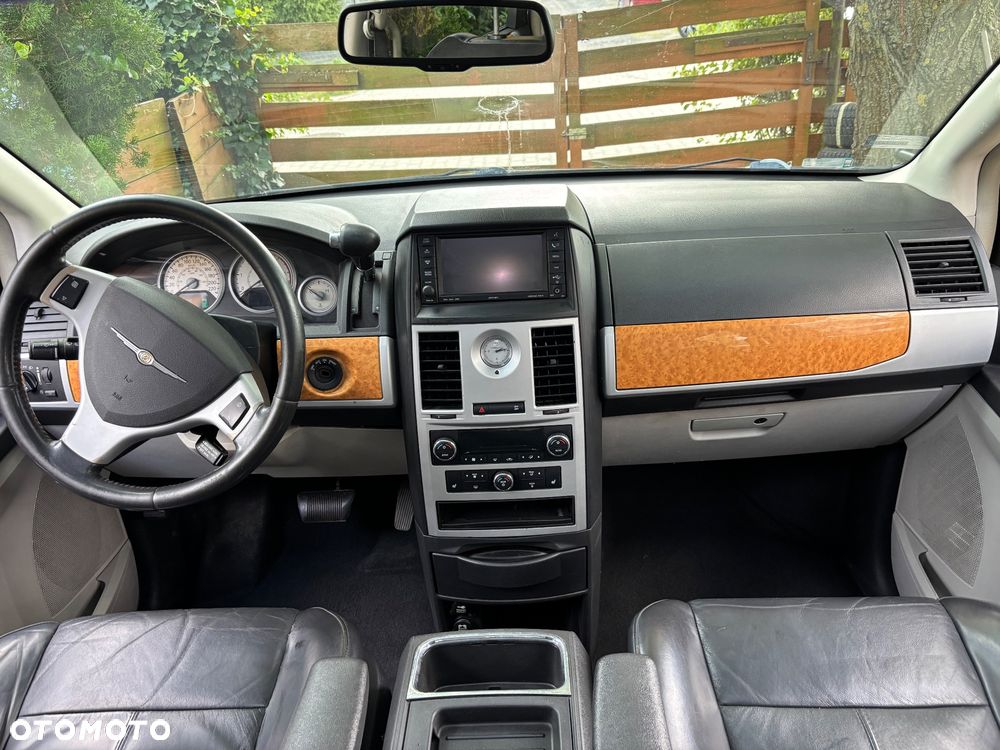 Chrysler Grand Voyager 2.8 CRD Limited - 26