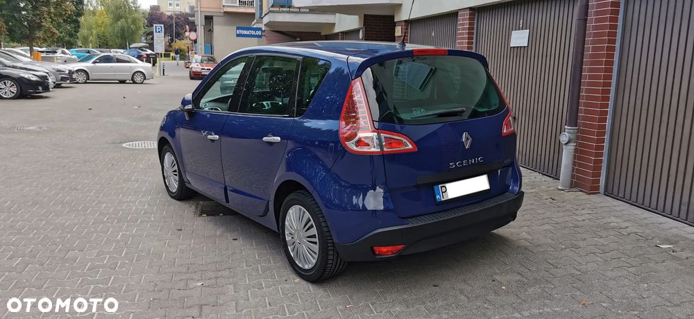 Renault Scenic 2.0 16V Privilege CVT - 33