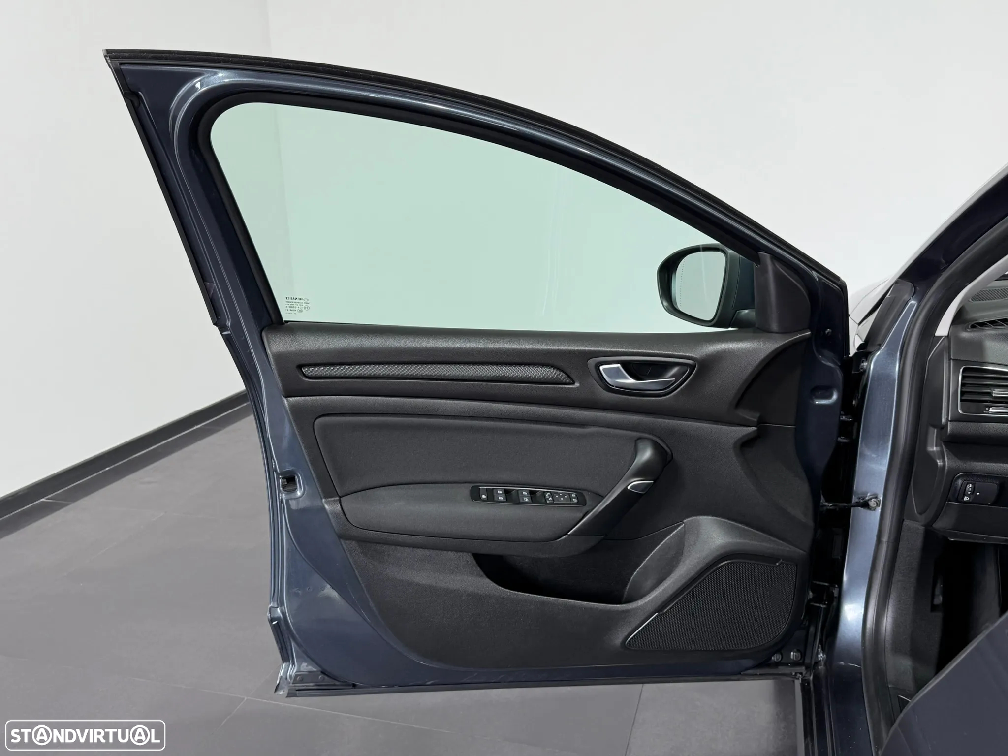 Renault Mégane Sport Tourer 1.5 dCi Limited - 17
