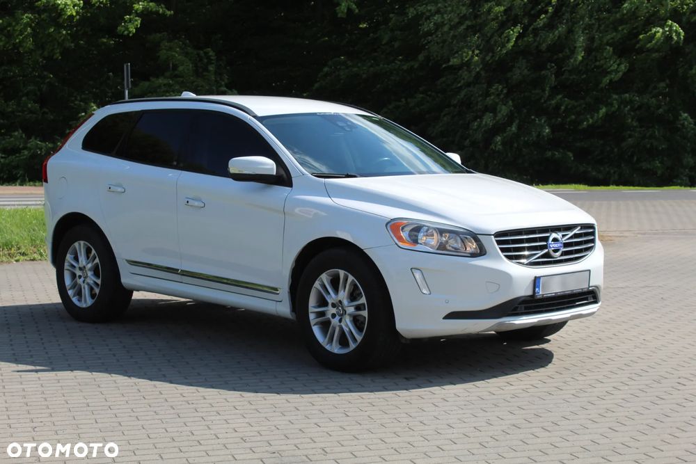 Volvo XC 60 T5 Drive-E Momentum - 11
