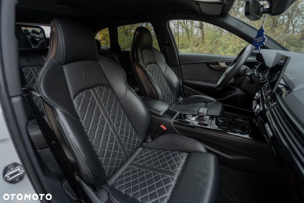 Audi A4 Avant 40 TDI Quattro Sport S tronic - 25