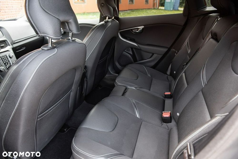 Volvo V40 D4 Kinetic - 7