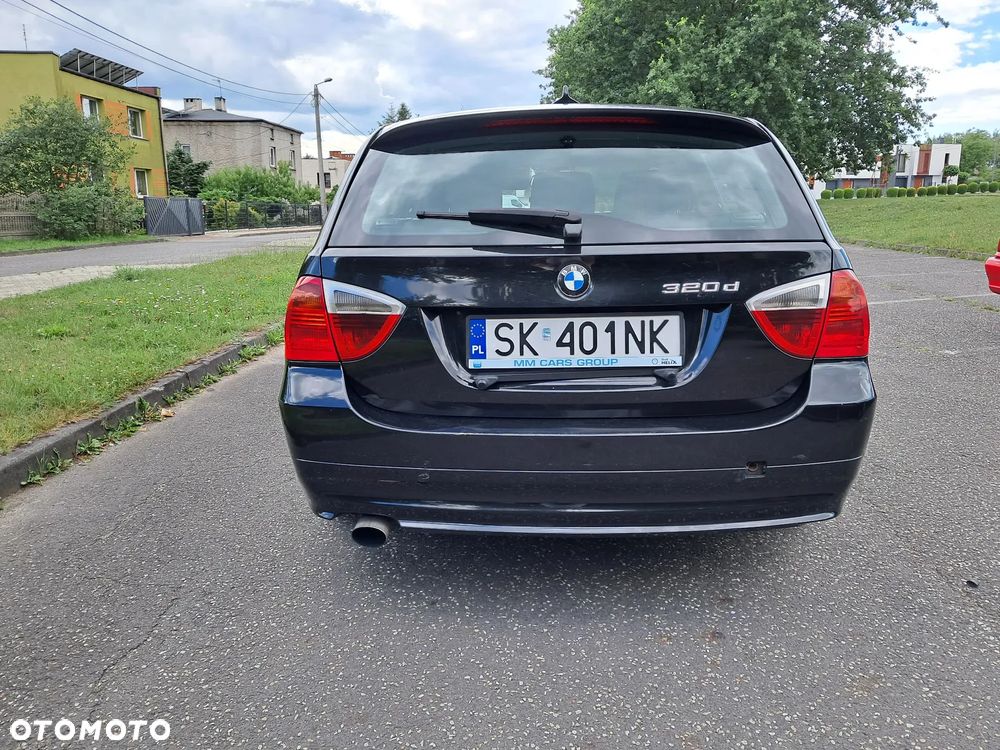 BMW Seria 3 320d - 16