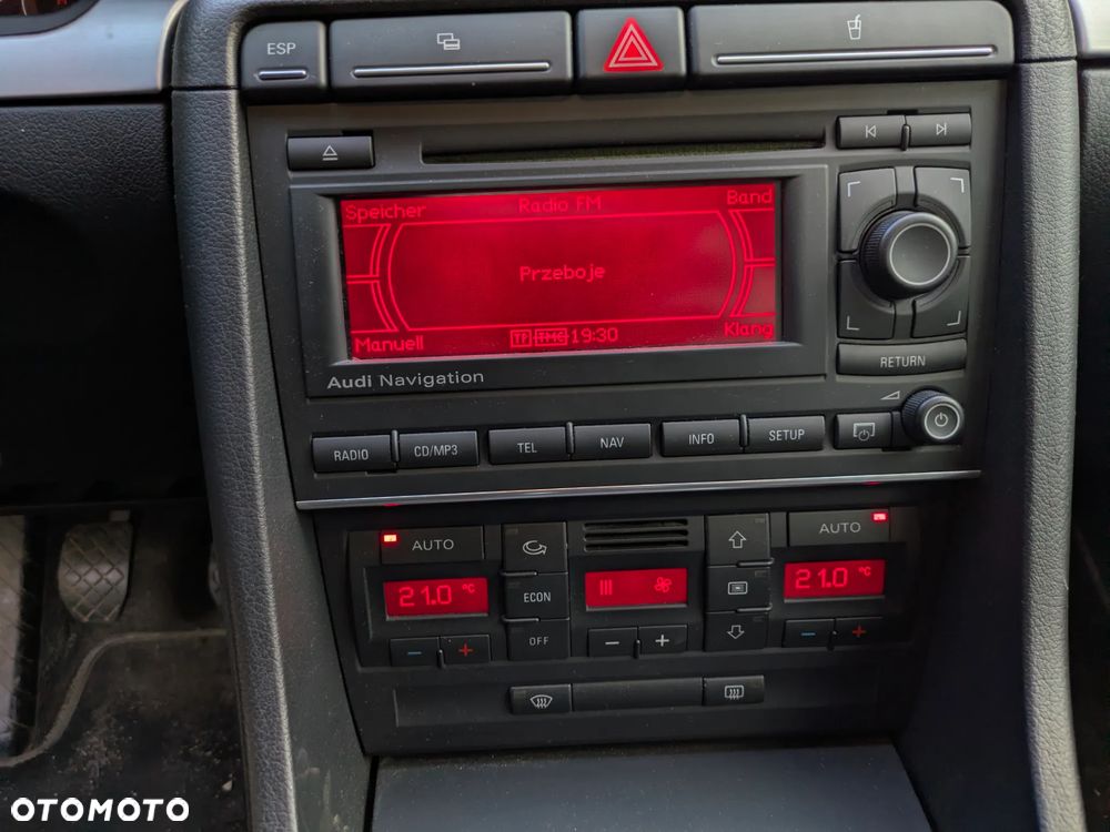Audi A4 Avant 2.0 TDI - 13