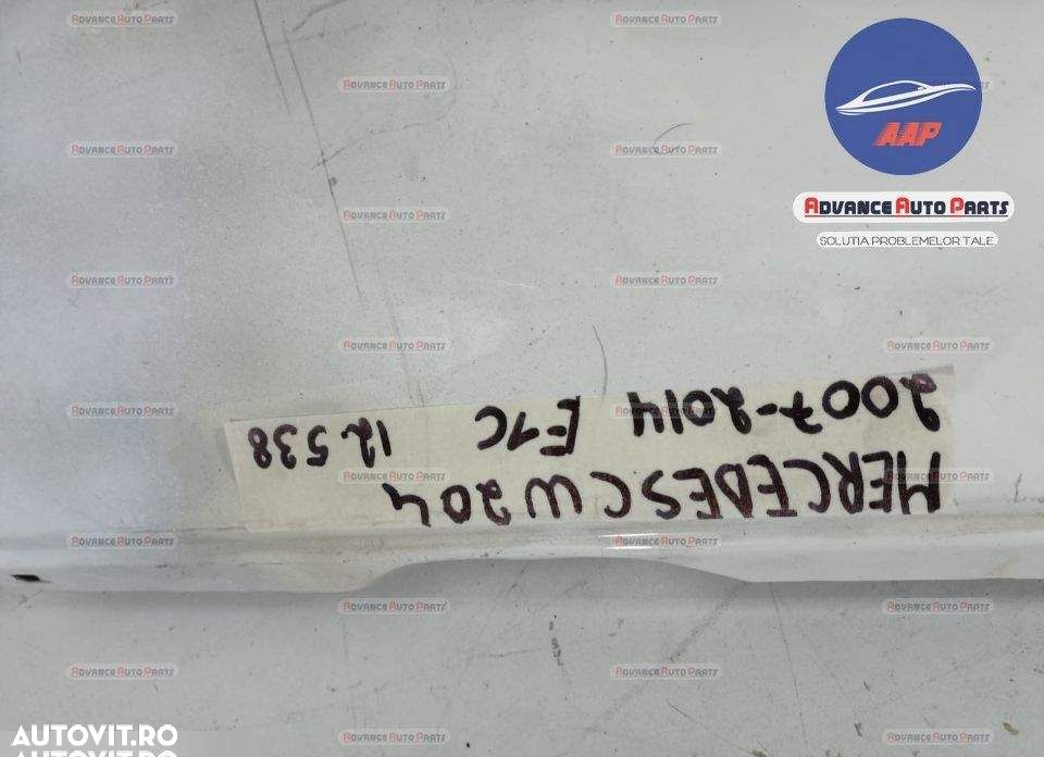 Aripa Dreapta Fata  originala Mercedes-Benz  C-Class  W204/S204 [2007 - 5