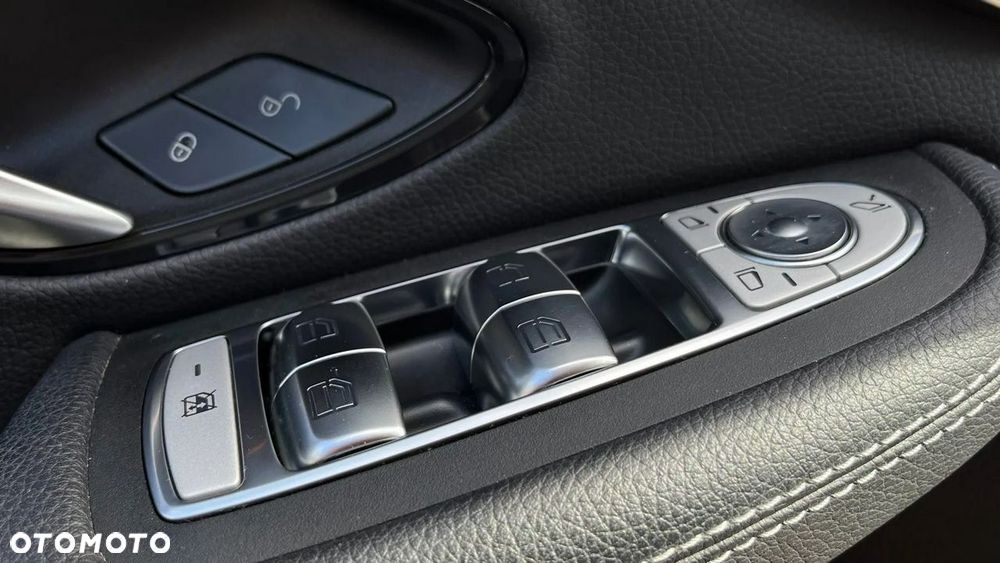 Mercedes-Benz Klasa C - 39