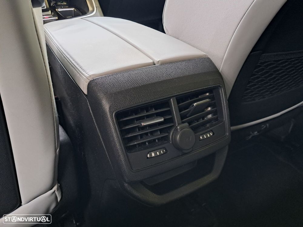 Peugeot 3008 1.2 PureTech Allure EAT6 - 14