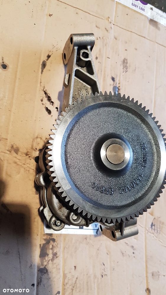 POMPA OLEJU SCANIA 1746266 1527681 SILNIK DC 13 - 5