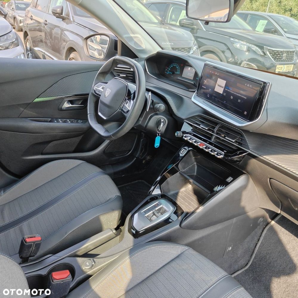 Peugeot 208 - 9