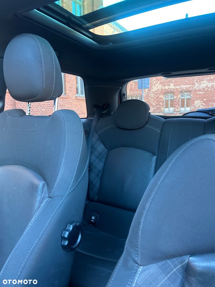 MINI Cooper John Works Trim - 19