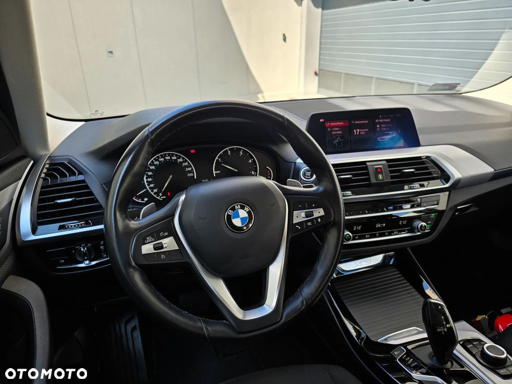 BMW X3 xDrive20d MHEV Advantage - 17