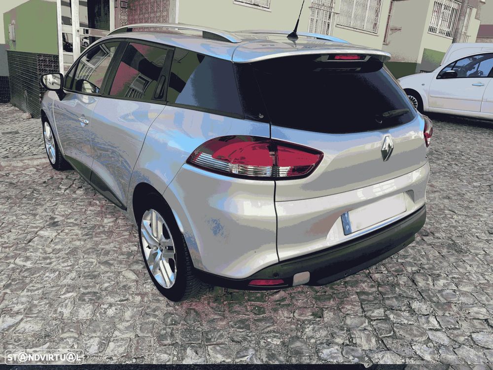 Renault Clio - 7