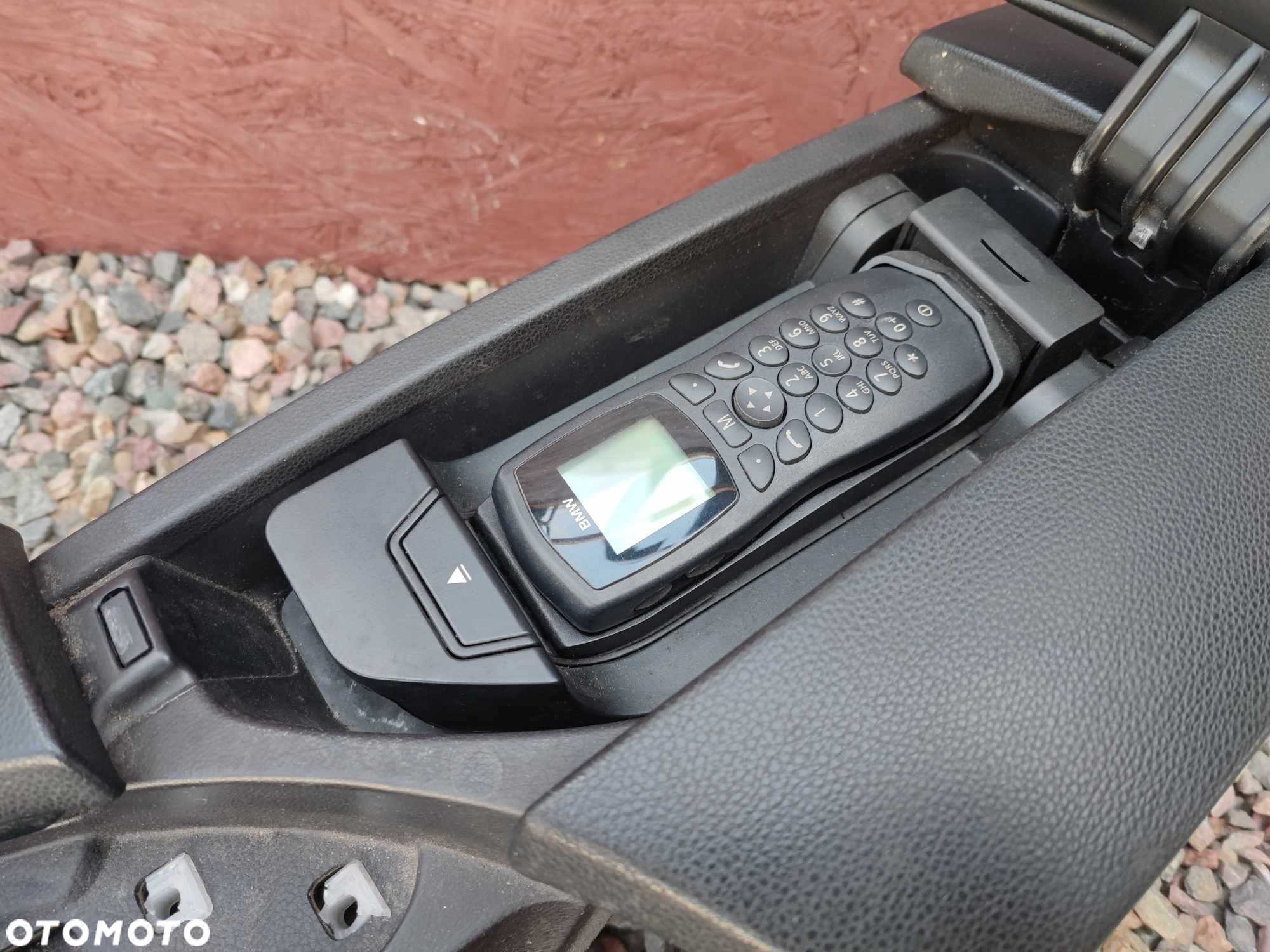 BMW E60 / E61 / E60LCI / E61LCI ORYGINALNY SKÓRZANY PODŁOKIETNIK /TUNEL ŚRODKOWY + GUZIK I-DRIVE + TELEFON O NR. 9 191 771 / 9 132 650 / 7 059 977 OEM W STANIE BARDZO DOBRYM - 15
