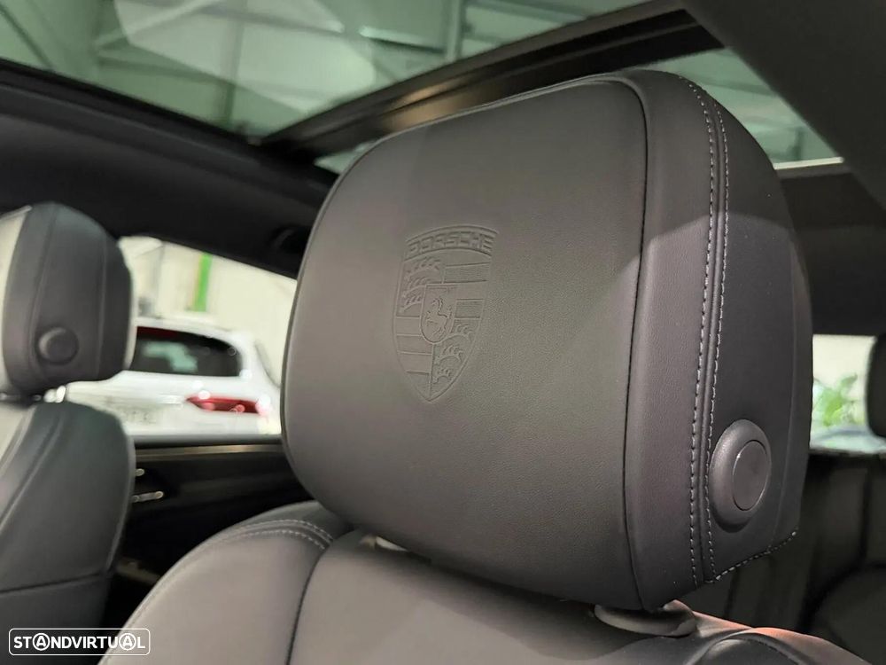 Porsche Macan T - 30