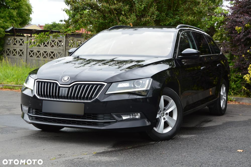 Skoda Superb 1.6 TDI DSG Ambition - 26
