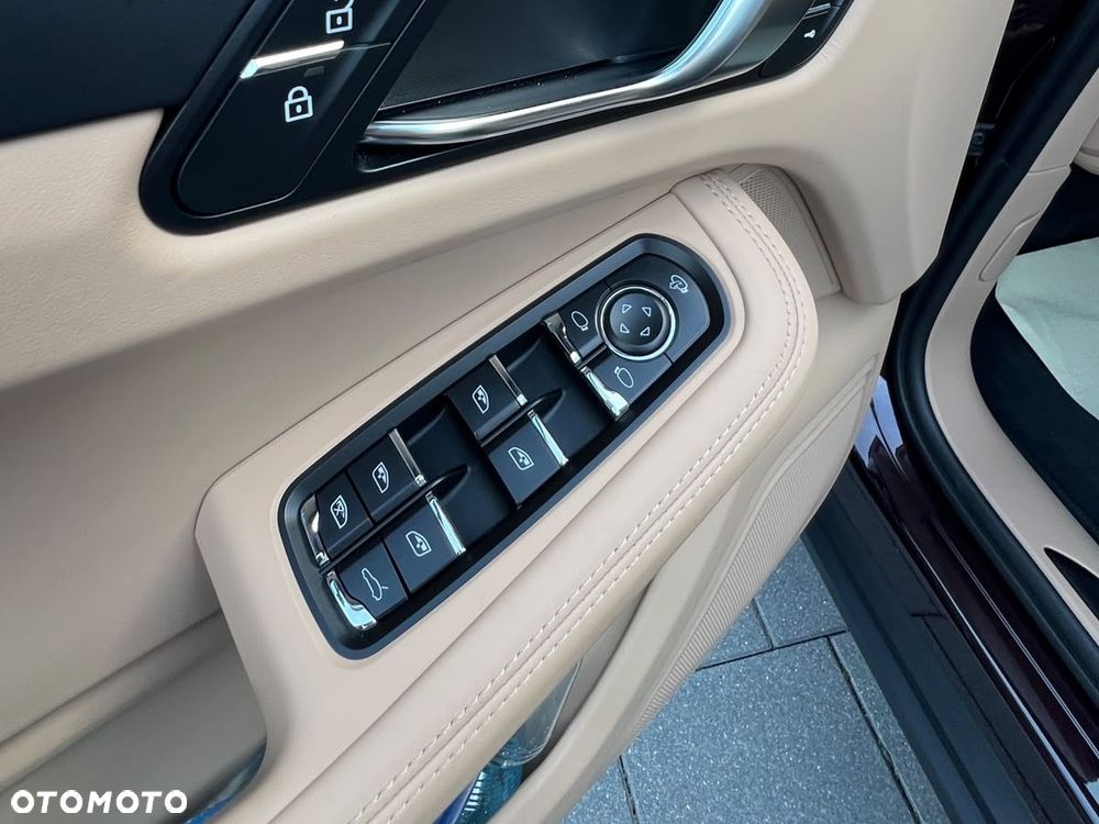 Porsche Macan T - 16