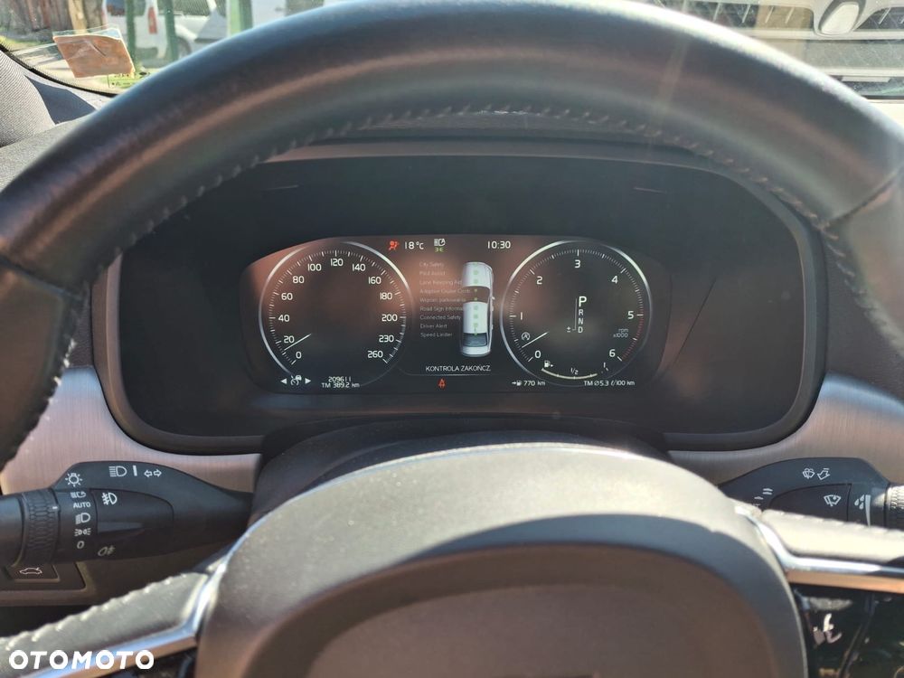 Volvo S90 D4 Momentum Pro - 9