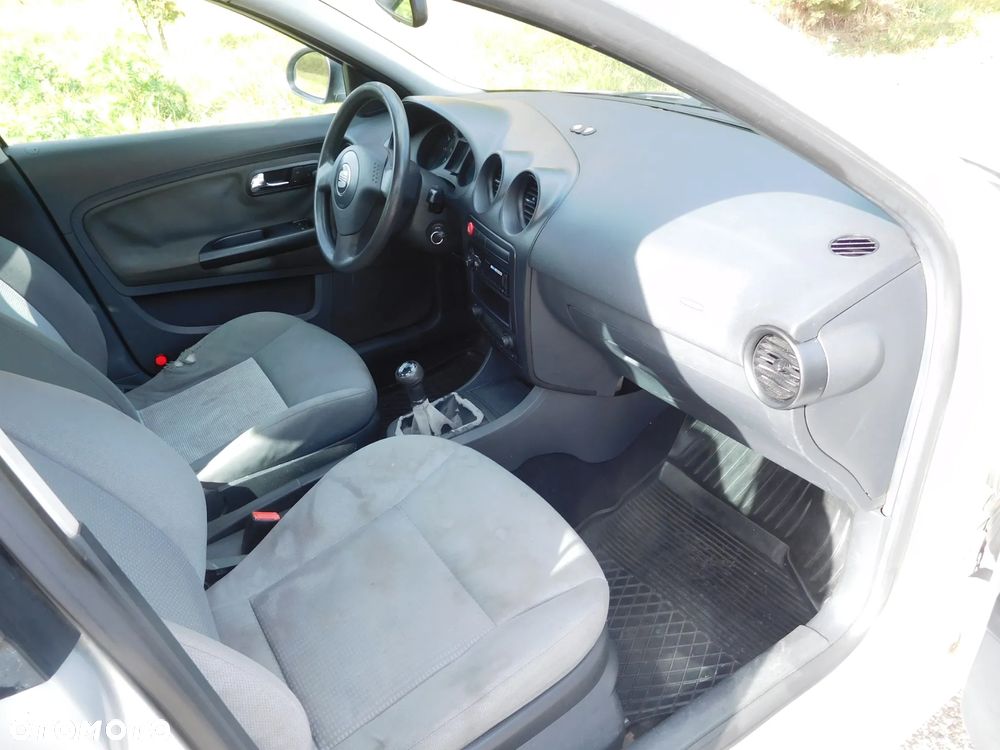 Seat Ibiza 1.4 16V Reference - 7