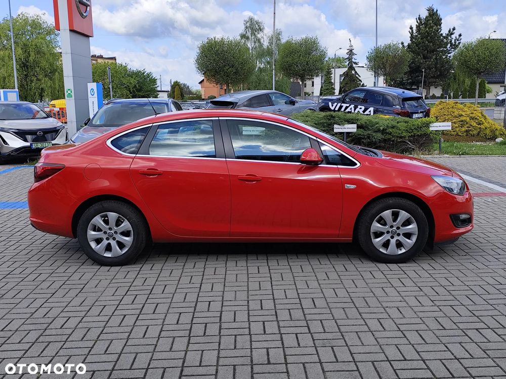 Opel Astra 1.6 Business EU6 - 7
