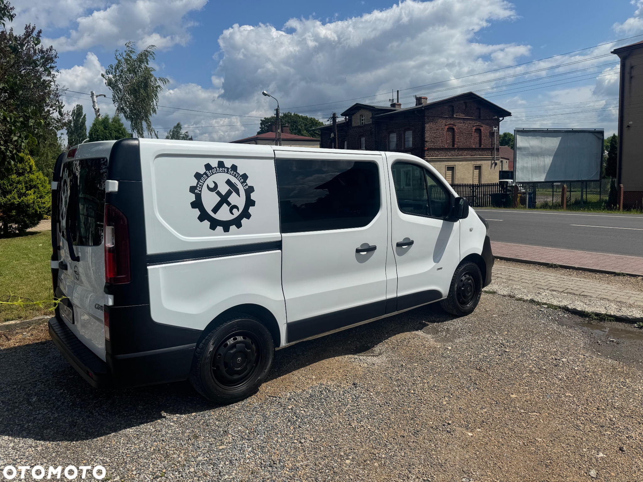 Opel Vivaro - 22