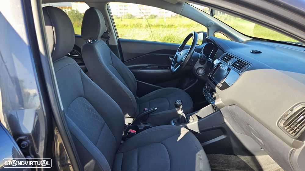 Kia Rio 1.1 CRDi EX ISG - 6