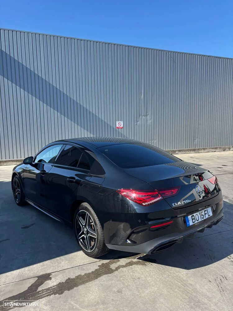 Mercedes-Benz CLA 250 e 8G-DCT AMG Line - 10