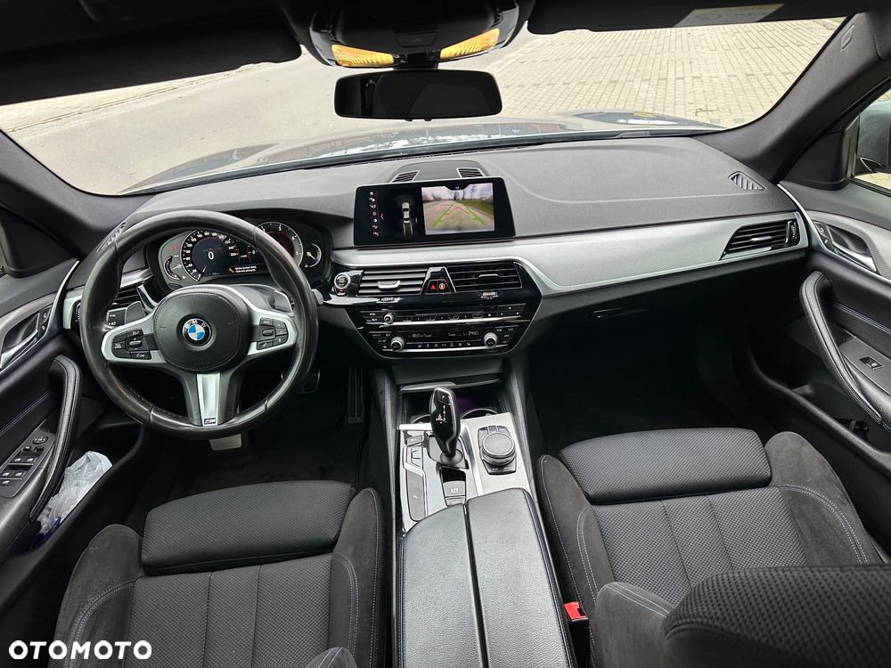BMW Seria 5 530d xDrive Sport Line - 13