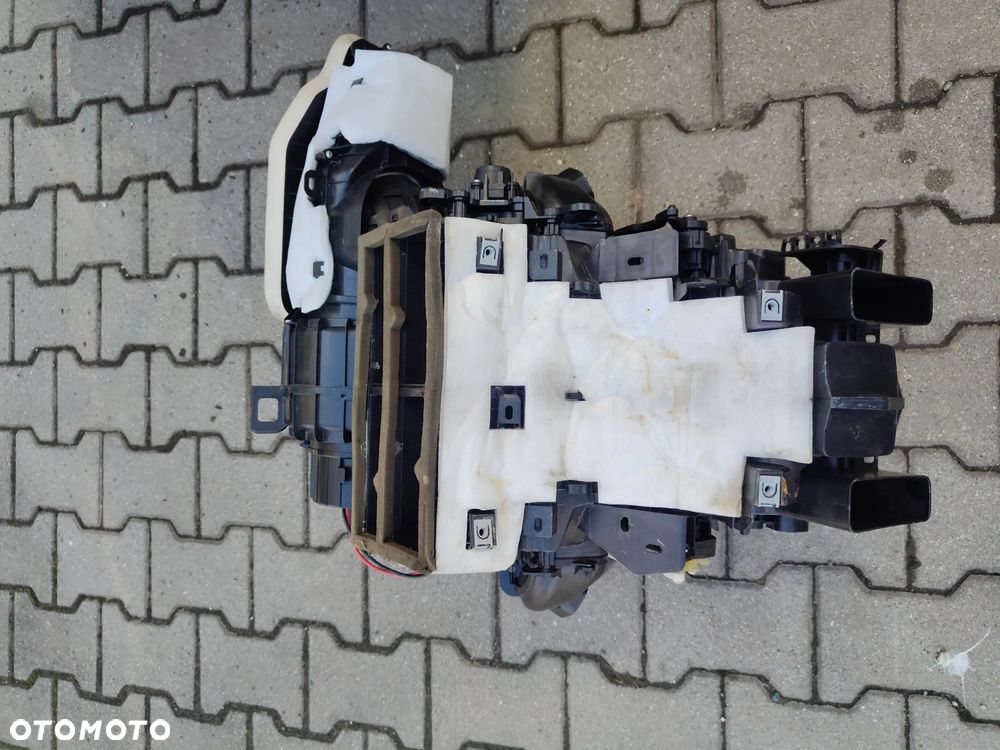 Peugeot 308 T9 nagrzewnica Europa