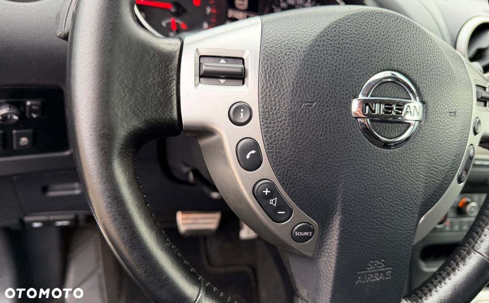 Nissan Qashqai 2.0 CVT 360 - 28