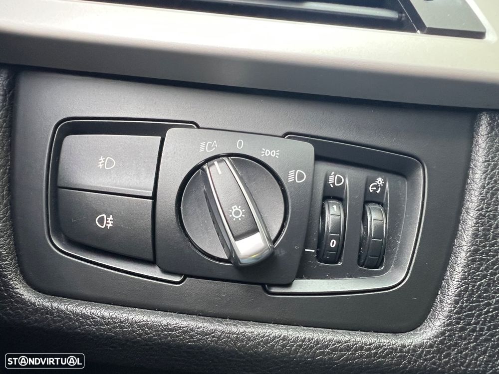 BMW 318 d Touring - 40