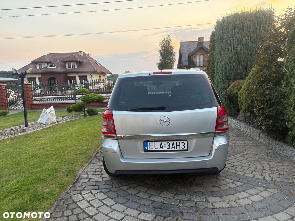 Opel Zafira 1.6 - 5